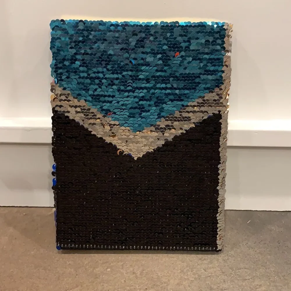 ✨ Captain Marvel Sequin Journal – NWT! ✨